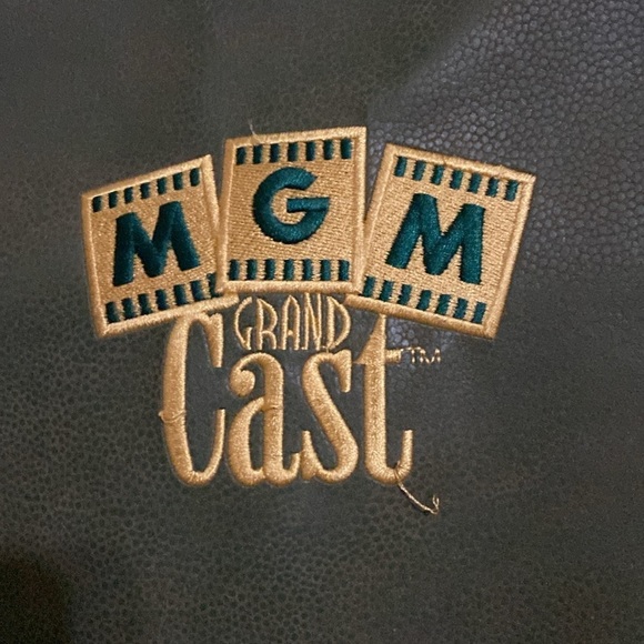 MGM Vintage Garment Travel Bag - Picture 2 of 8